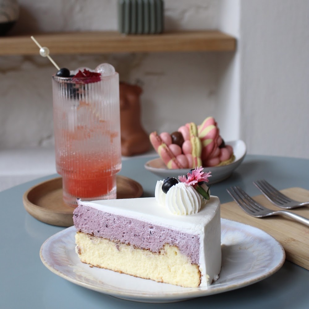 A Foodie's Guide to Cape Town cover photo collage