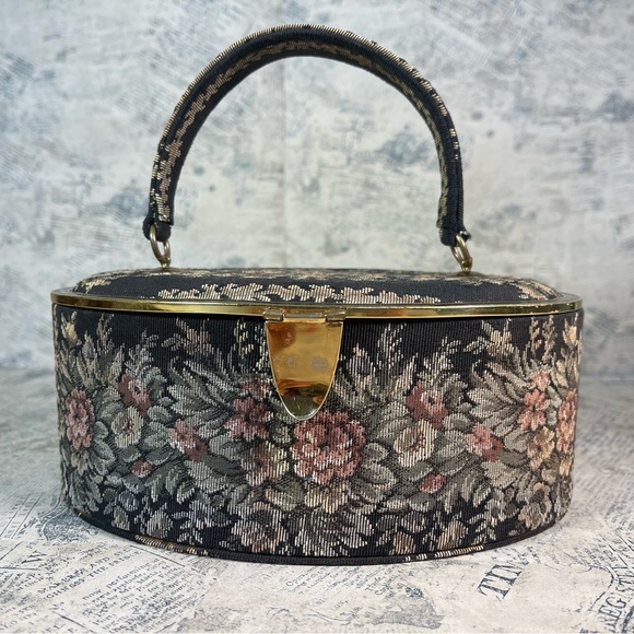 Vintage Makeup Bags & Where to Find Them cover photo collage