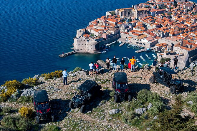 Dreaming of Dubrovnik: Your Ultimate Guide to Croatia’s Gem 🌊🏰 cover photo collage