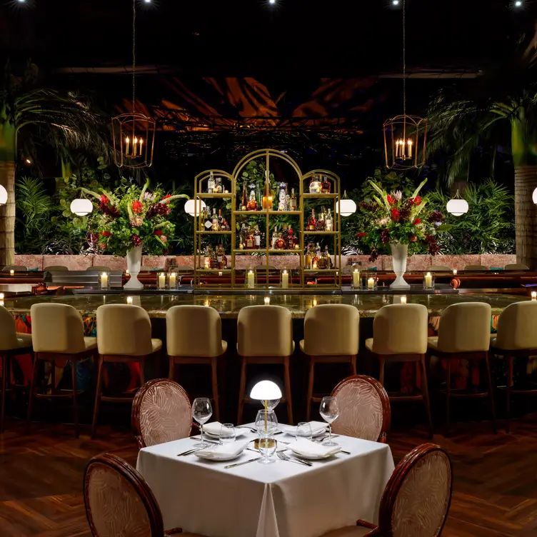 Best Date Night Spots in Orlando cover photo collage