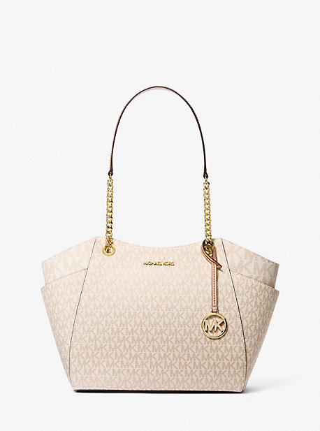 Handbag Trends to Watch This Year cover photo collage