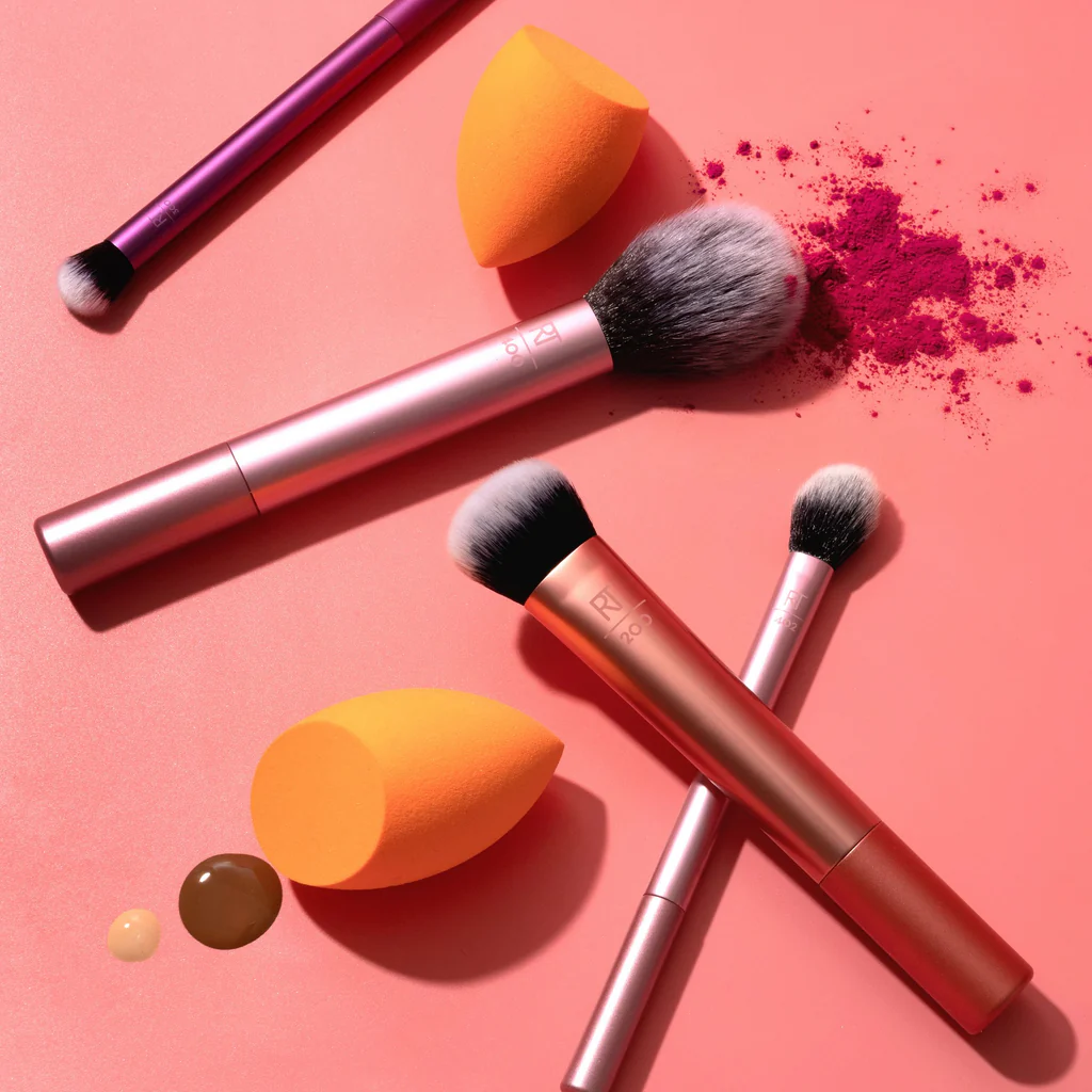Makeup Tools That’ll Have Your Makeup Looking Flawless cover photo collage
