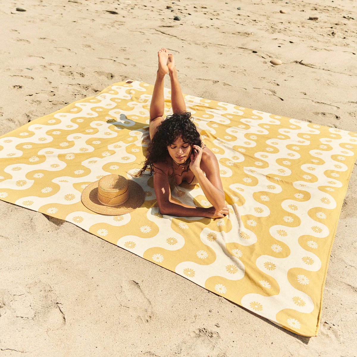 Super Fun Sand-Resistant Beach Blankets!🏖️ cover photo collage