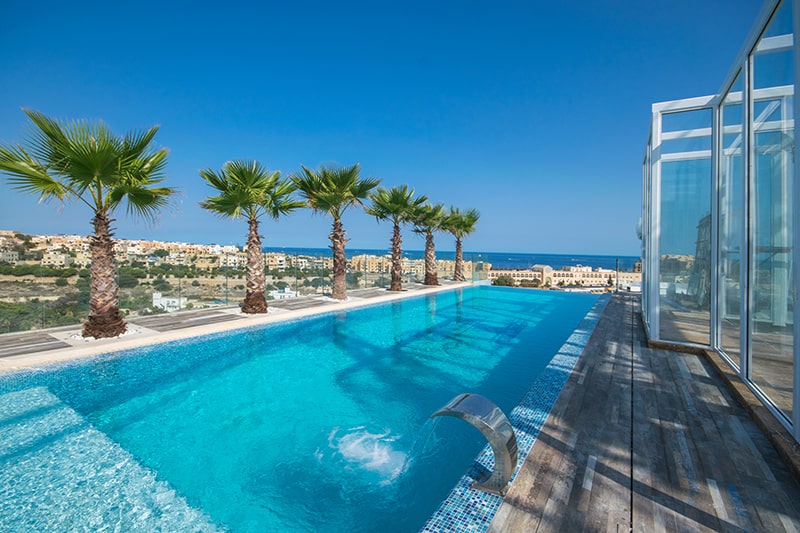 Must go to bars and restaurants in Malta 🇲🇹 cover photo collage