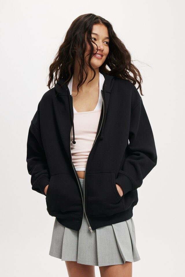 Outfit basics that won’t make you look basic cover photo collage