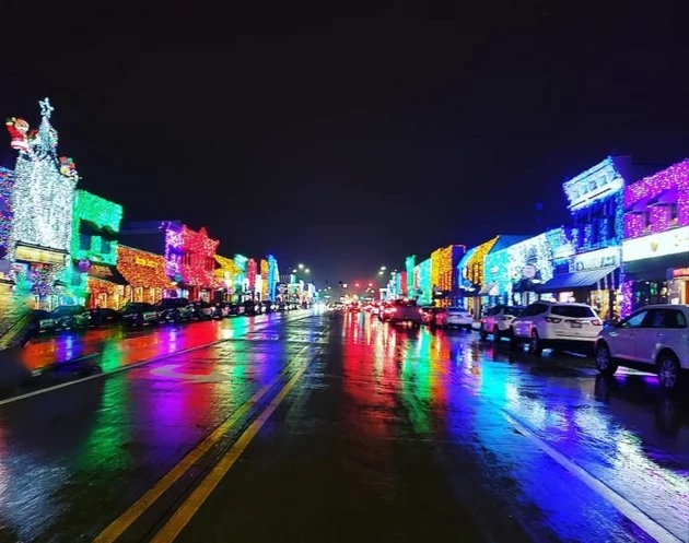 Metro Detroit Holiday Lights to Catch During the Holiday Season cover photo collage