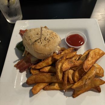 Southwest Michigan Foodie Restaurants cover photo collage