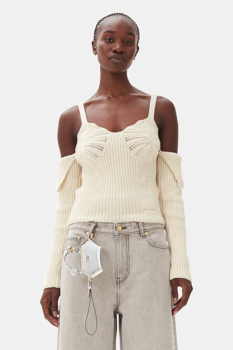 What’s in my bag? - college girl edition! cover photo collage