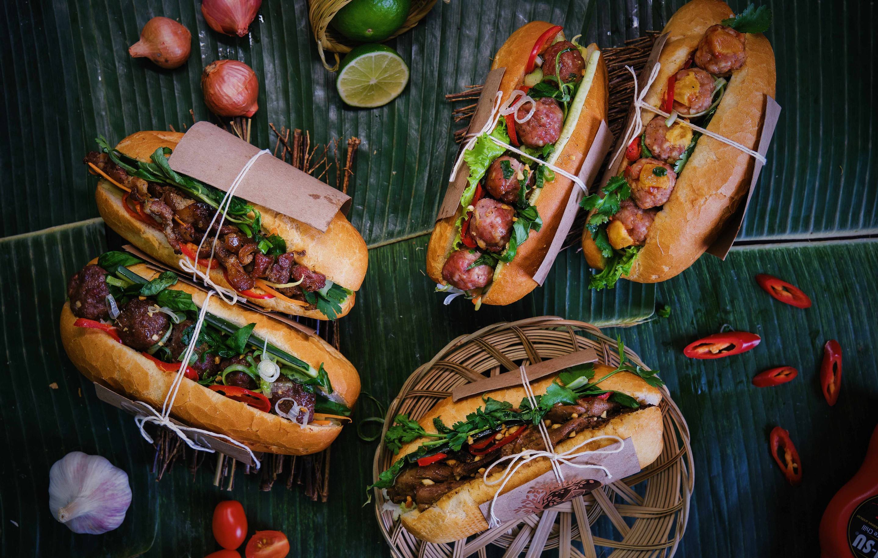 Toronto Restaurants You'll Love cover photo collage