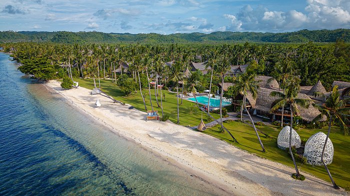 places to bring my mommy. cover photo collage