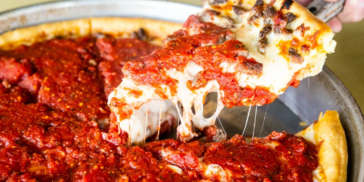 CEDAR RAPIDS, IA RECOMMENDATIONS - THINGS TO DO, SEE, EAT & DRINK! cover photo collage