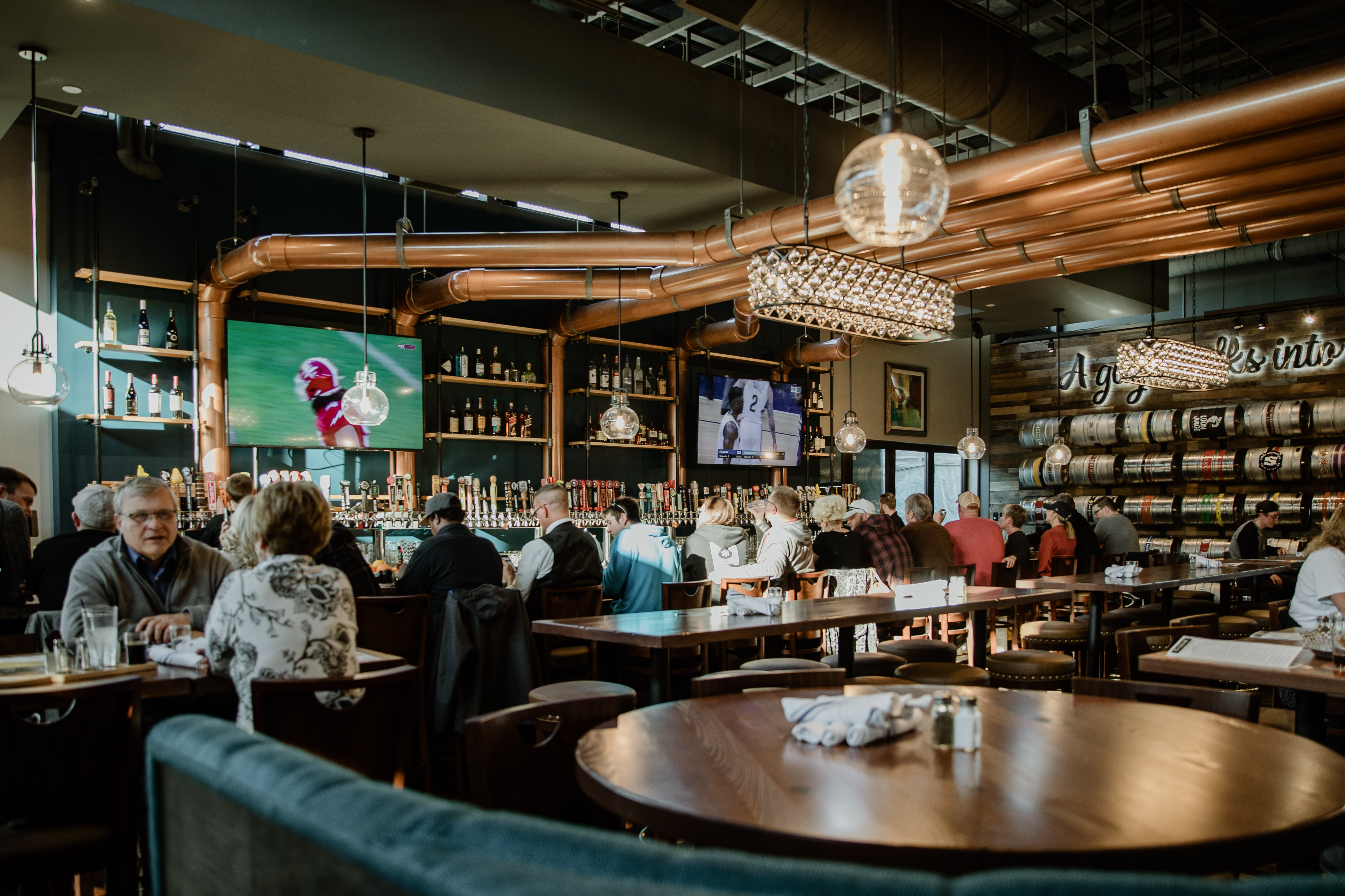 Mayo Clinic Patients: Where to Eat, What to Do, and Where to Stay cover photo collage