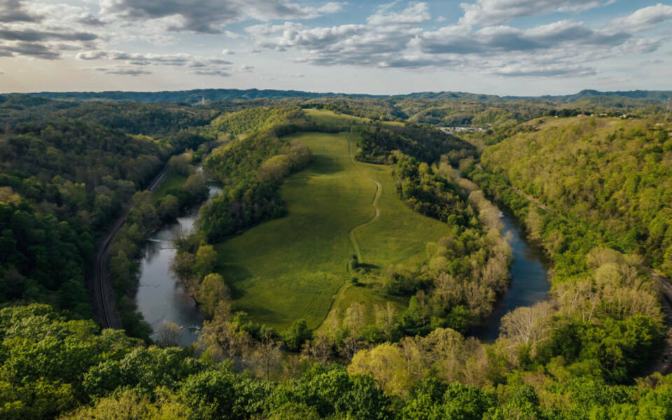 🌄 Around Town with Kellie: Local Loves - Wise County Edition🏡 cover photo collage