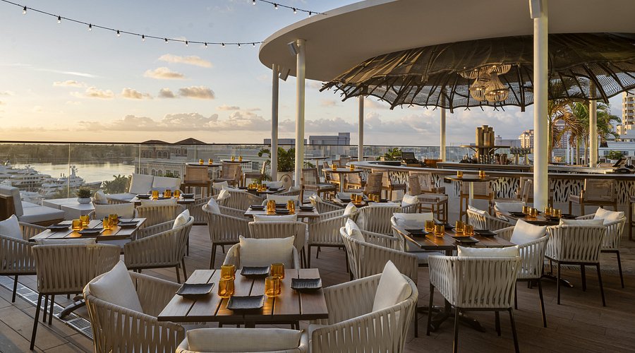 Must-visit food places in West Palm Beach, Florida 🍹🏝️ cover photo collage