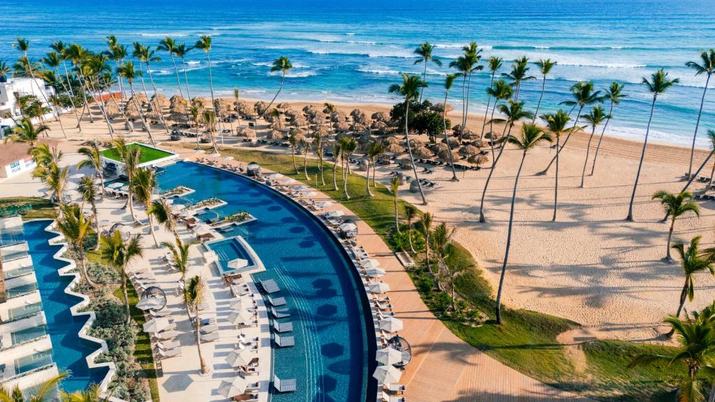 Paradise in Punta Cana: Must-Do’s for the Perfect Trip cover photo collage