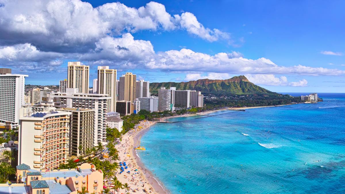The Ultimate Guide for Exploring Honolulu, Hawaii. cover photo collage