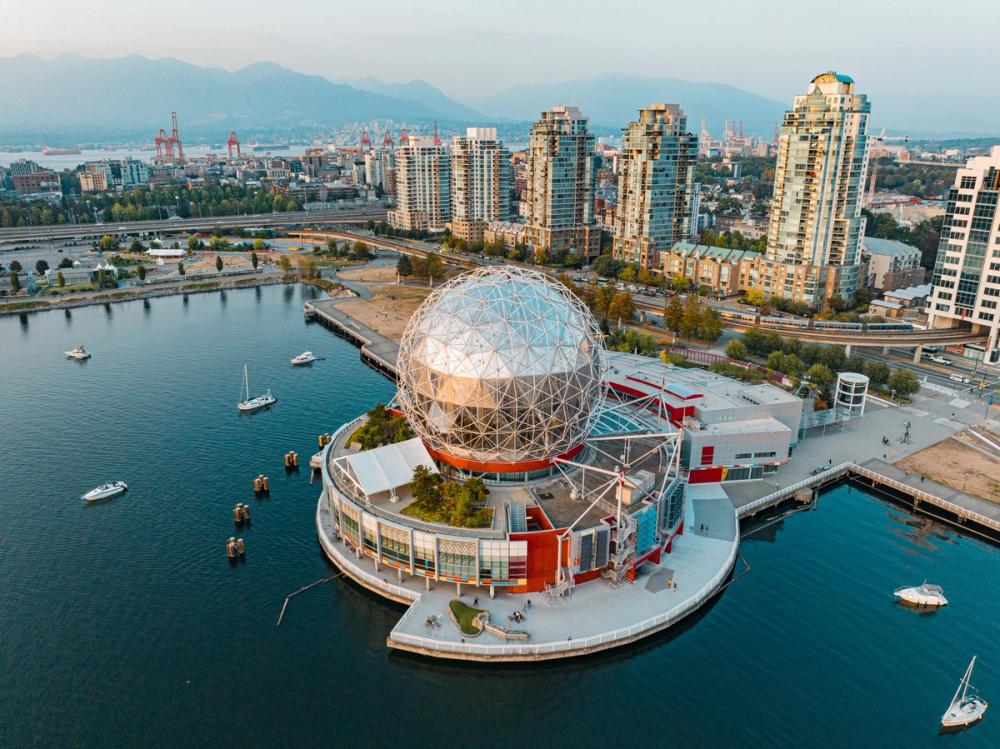 Must See When You're in Metro Vancouver 🗺️ cover photo collage