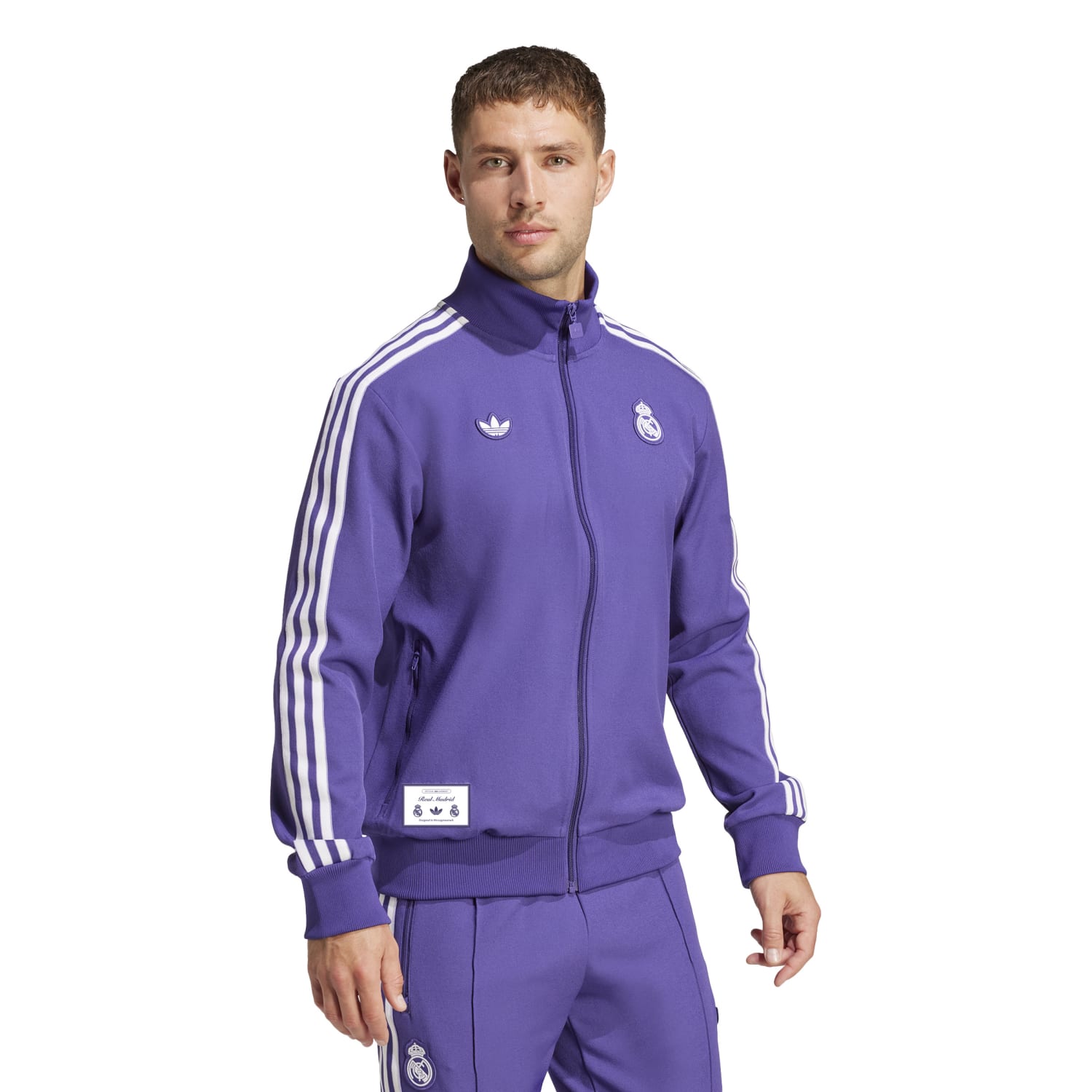 Celebrate every victory in style. For all Real Madrid fans.