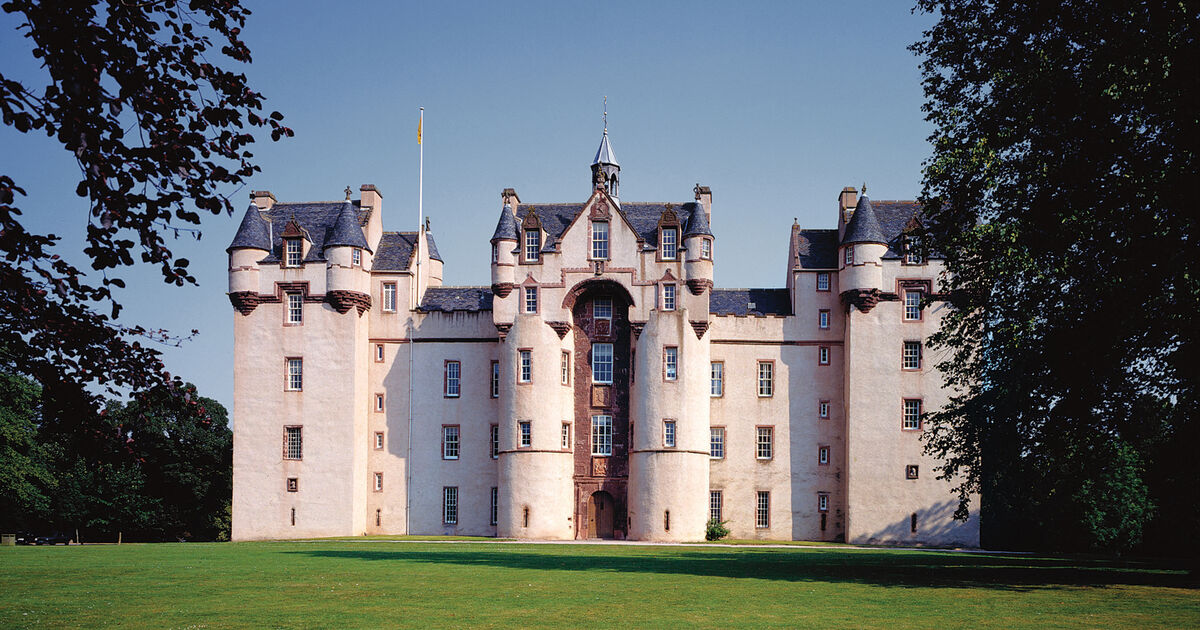 Aberdeenshire - a Wealth of Castles cover photo collage