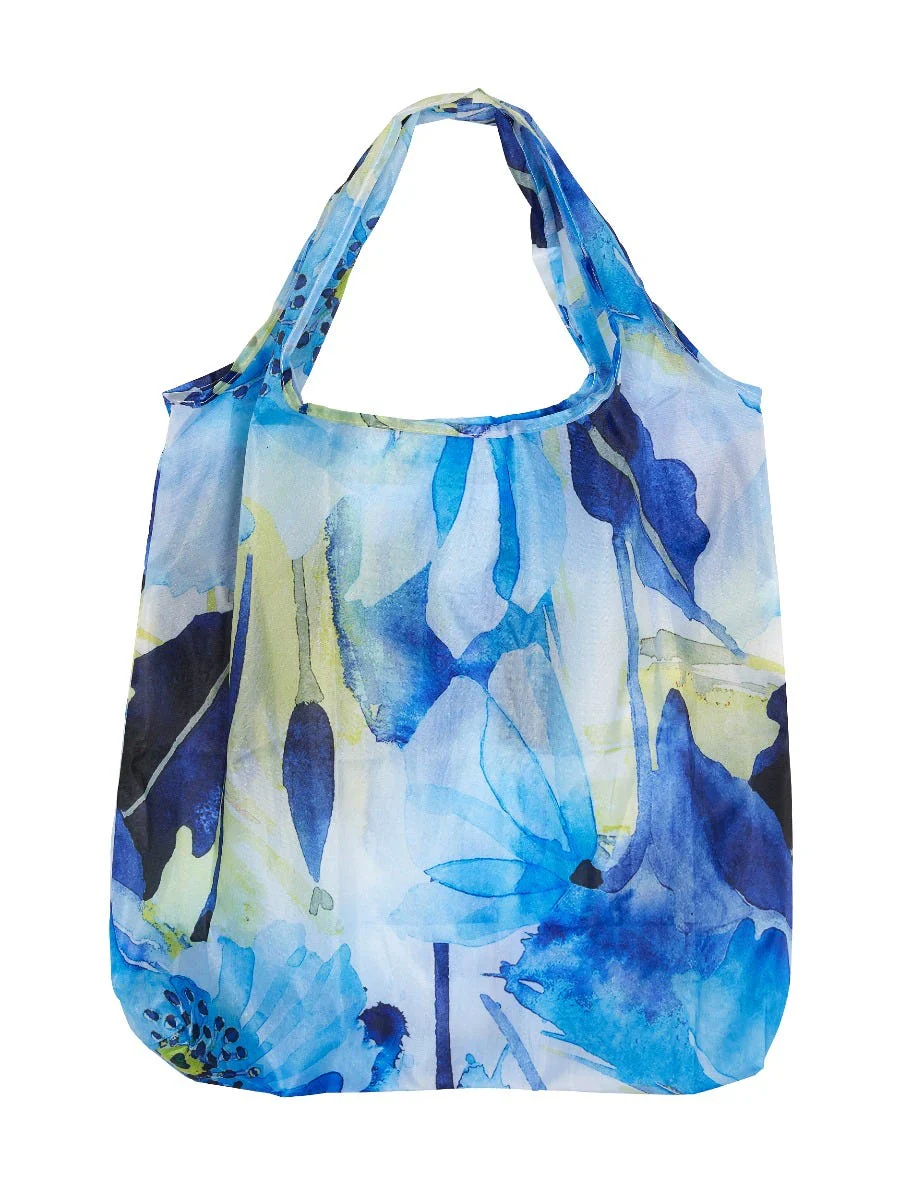 What’s in my handbag that I can’t live without! cover photo collage