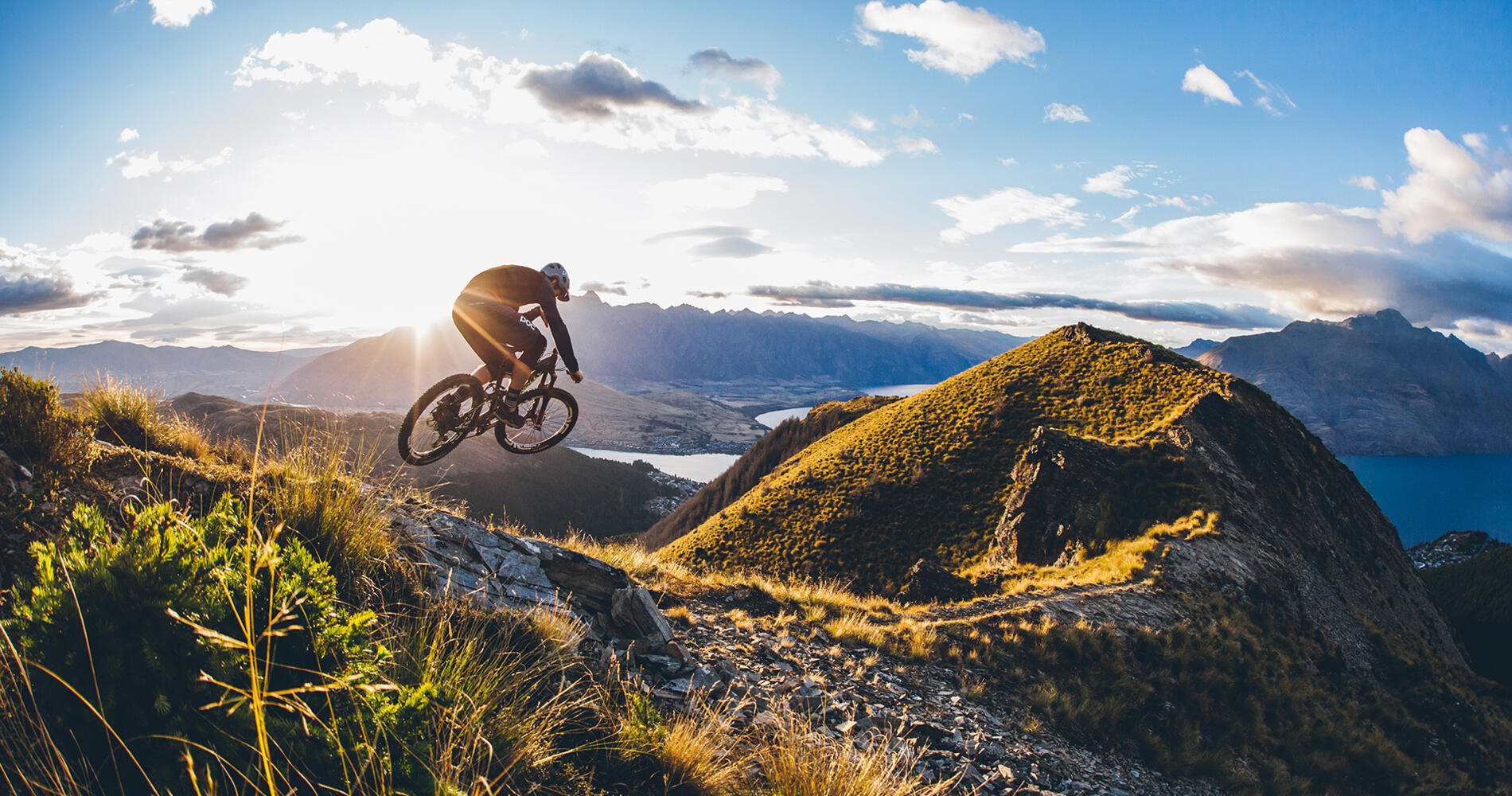 🌿15+ Family-Friendly Activities in New Zealand: North and South Island Adventures cover photo collage