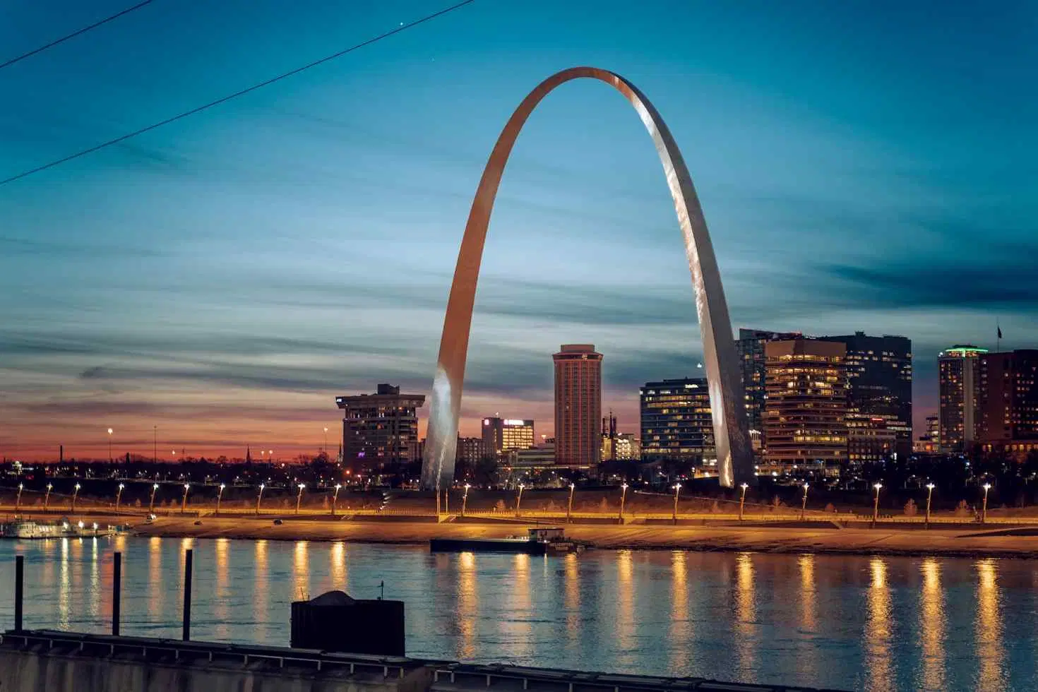 Places to Visit MISSOURI EDITION cover photo collage