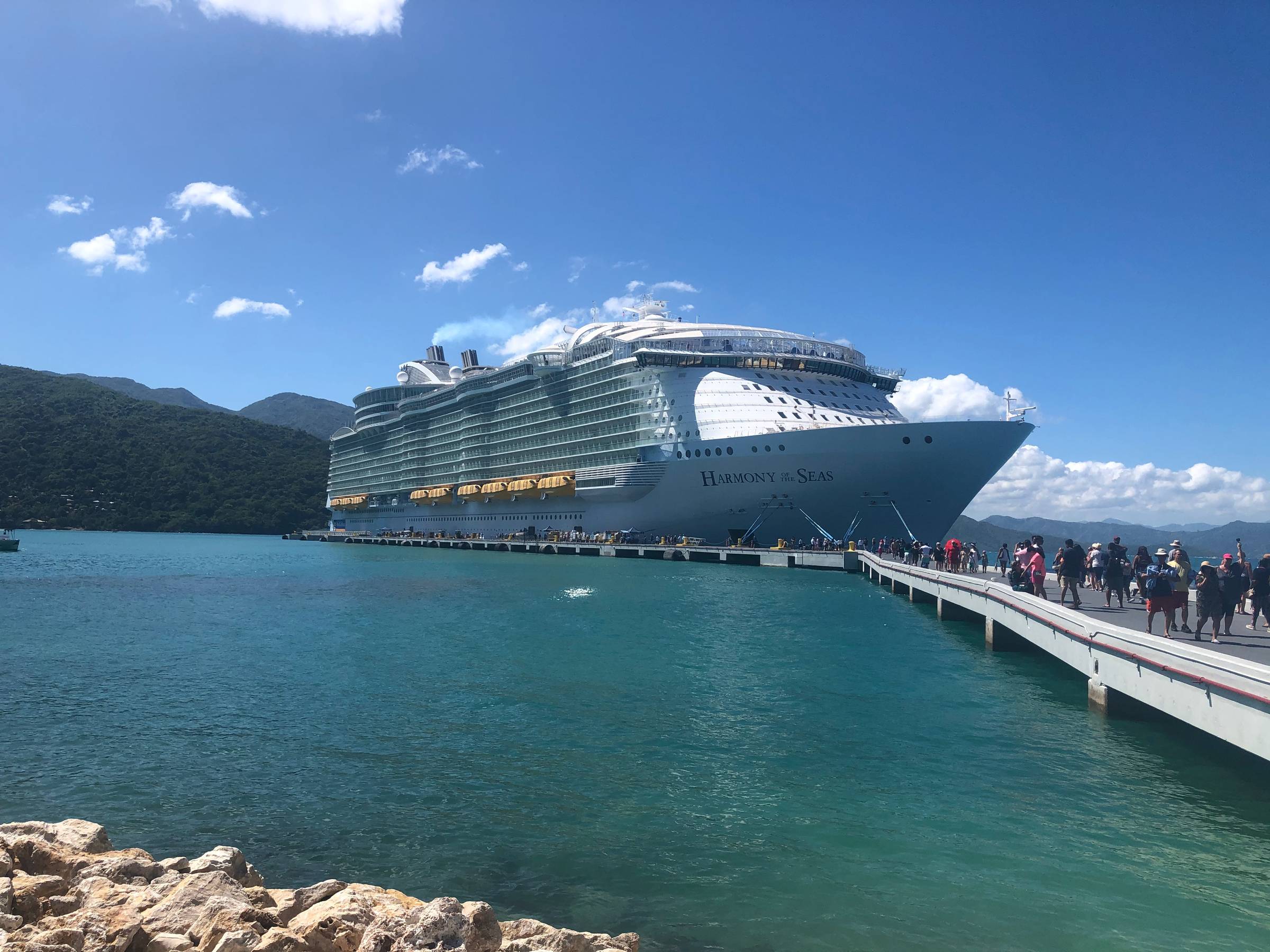 Cruising Must Do's cover photo collage