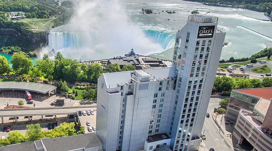 Best Hotels in Niagara Falls Canada from a Local cover photo collage