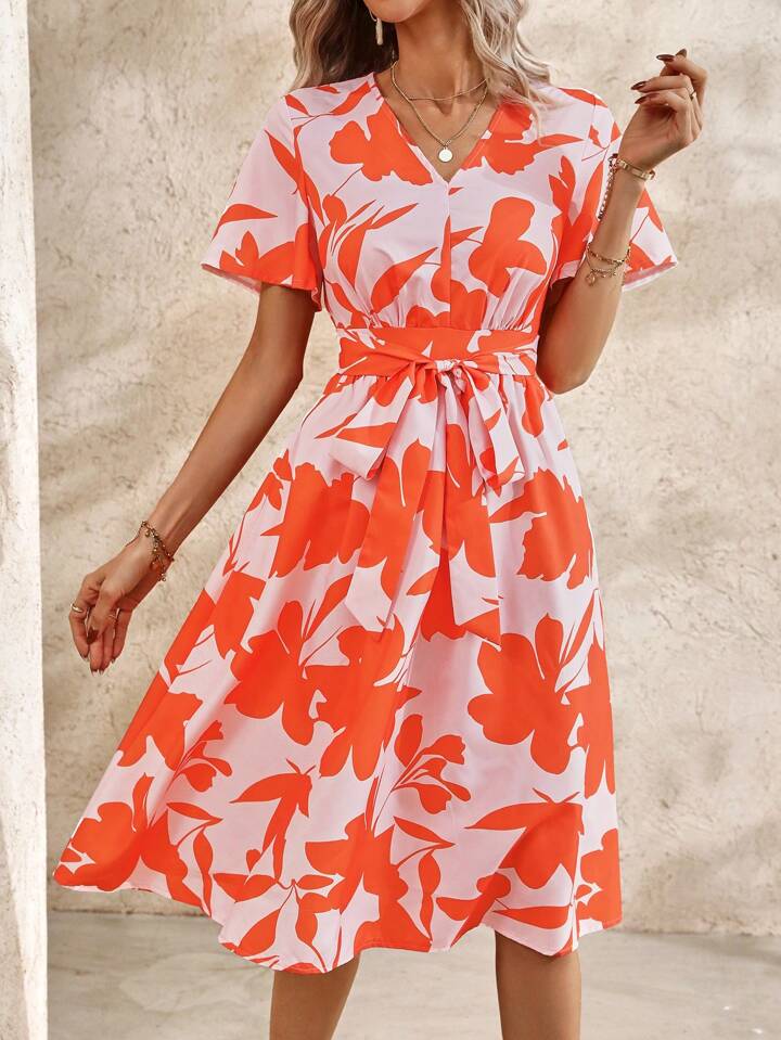 Women’s Online Clothing brands or boutiques that are always on point with styles and trends! cover photo collage