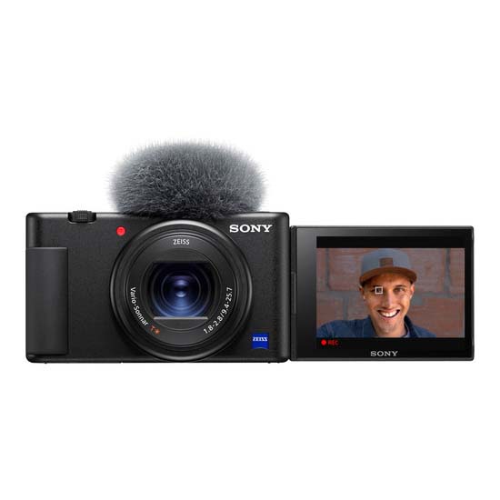 Peralatan Wajib Punya Buat Jadi YouTuber (Pemula atau Mau Upgrade!) cover photo collage