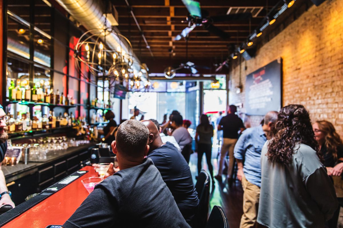 Best Chicago Cocktail Bars cover photo collage