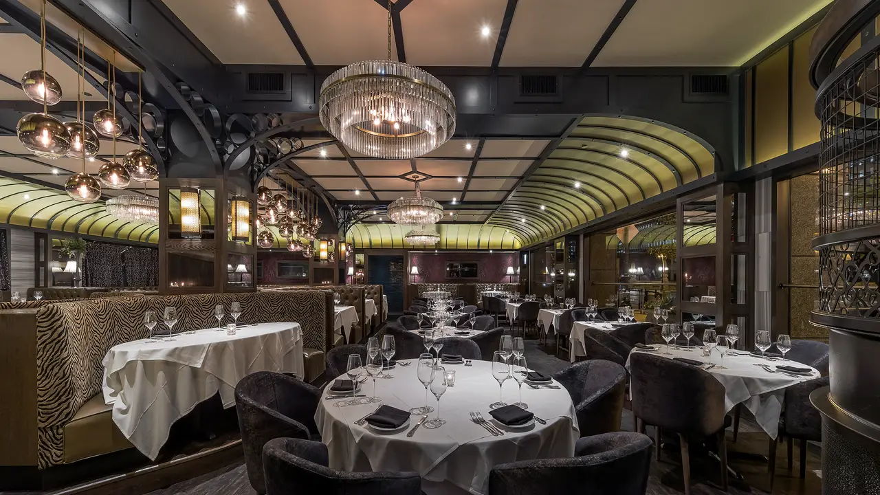 My Chicago reccomedations if you want to impress someone with your taste🤌 🌃 cover photo collage