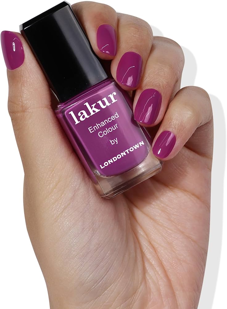 Minimalist Nail Colors for a Chic and Subtle Style All Year Long cover photo collage