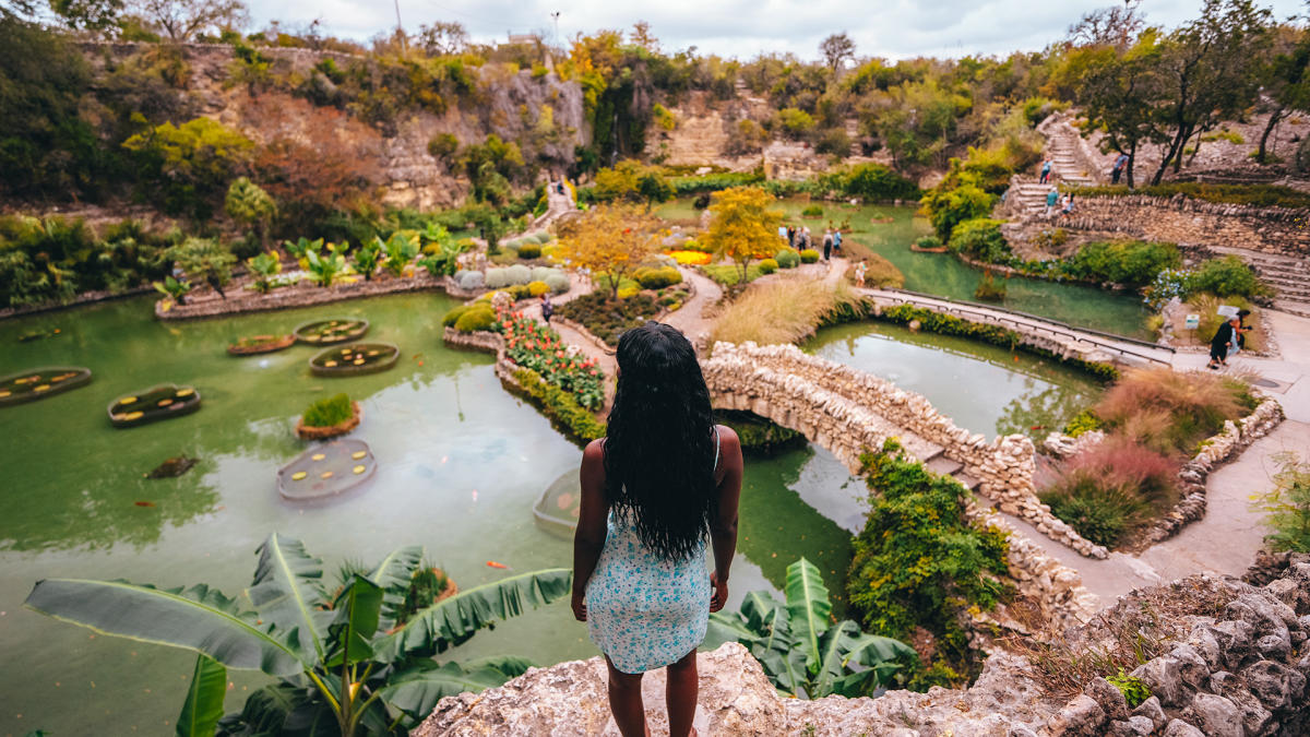 Things to do around San Antonio if you're bored cover photo collage