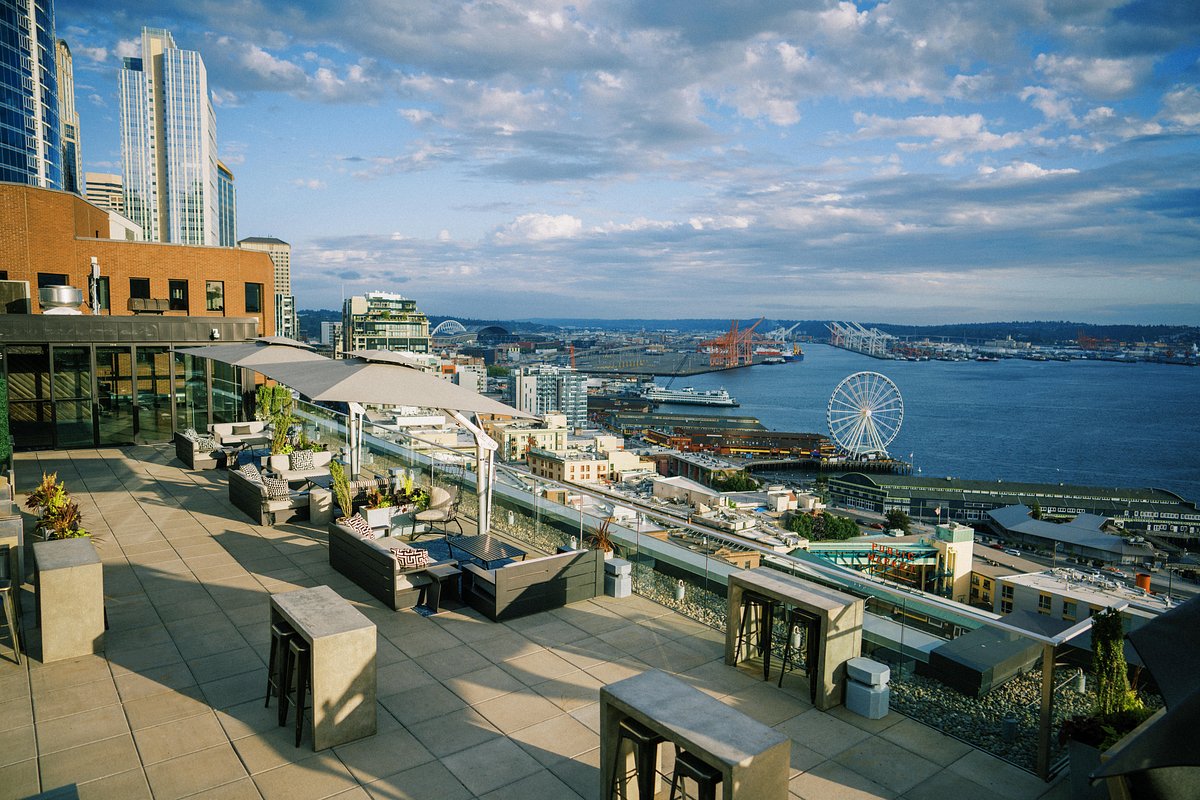 Travelers Guide To Restaurants & Bars: Seattle, WA cover photo collage