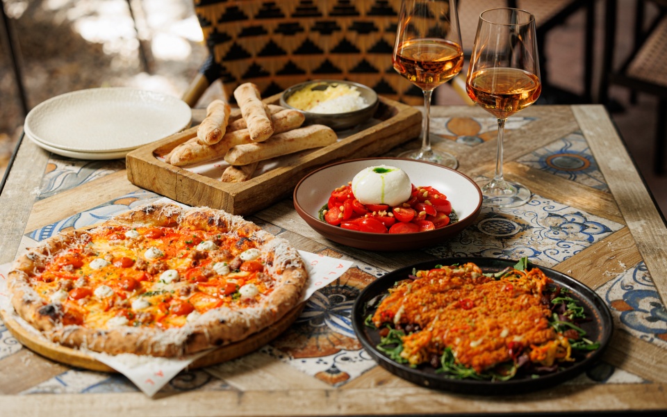 Foodie Finds: Athens Edition cover photo collage