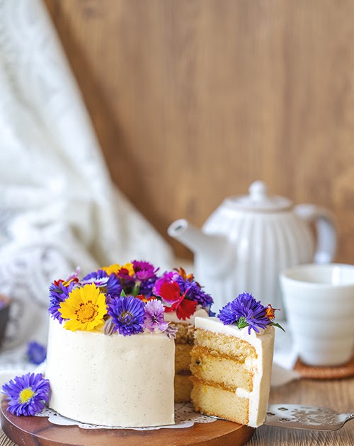 Edible Flower Cakes for Breezy and Beautiful Summer Garden Parties cover photo collage