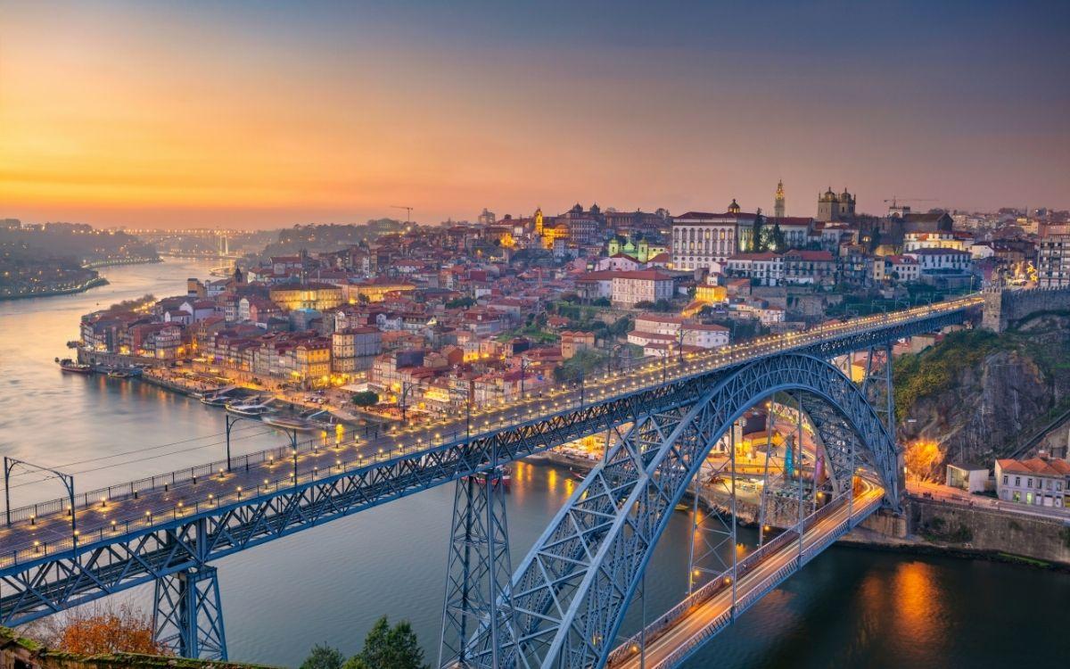 LISBON TRAVEL TIPS cover photo collage