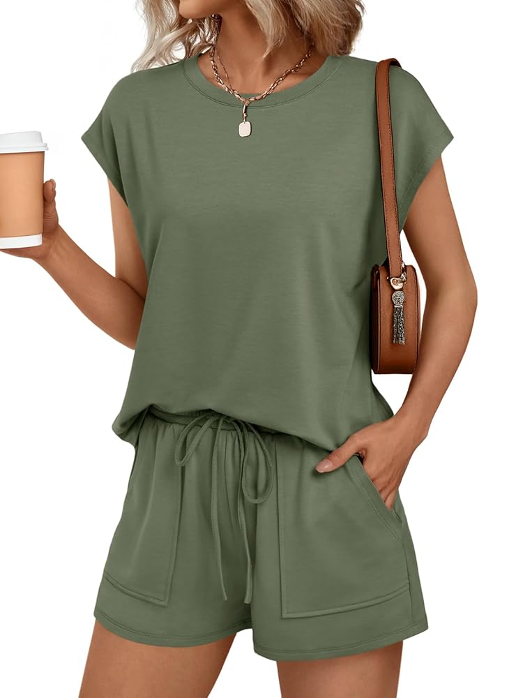 Vacation Outfits for Women: Comfortable & Casual Essentials cover photo collage