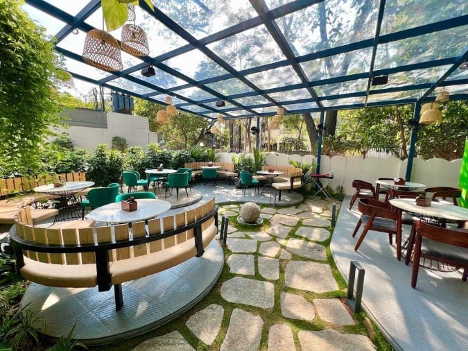 Top pet friendly cafes in Chennai cover photo collage