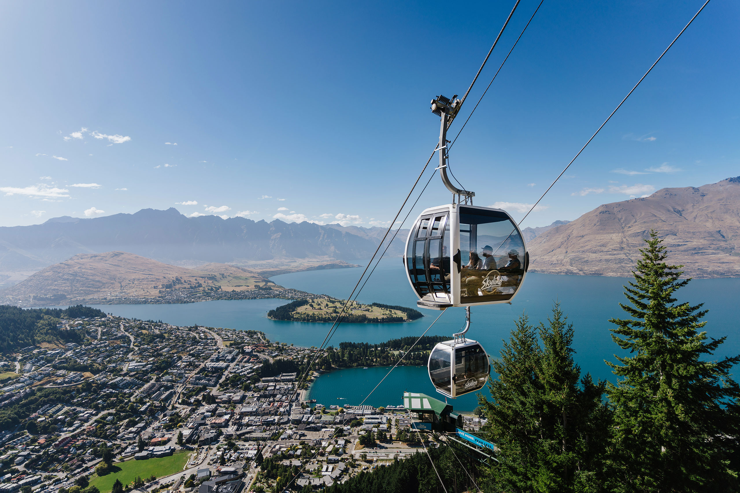 Queenstown must do’s, eats, visits cover photo collage