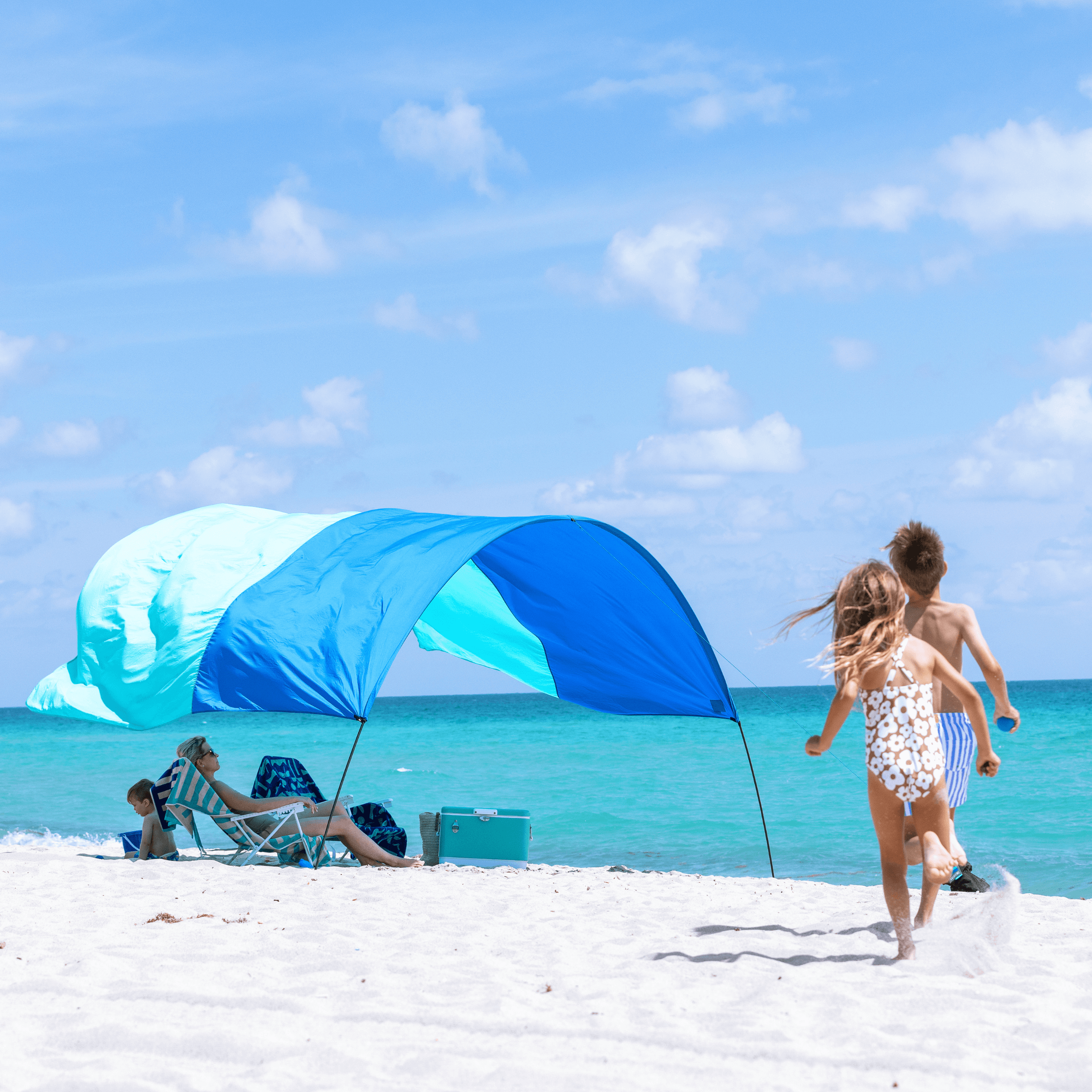 Beach essentials - summer fun ☀️ cover photo collage