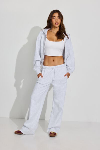Comfiest and Cutest Sweatpants You’ll Never Want to Take Off! cover photo collage