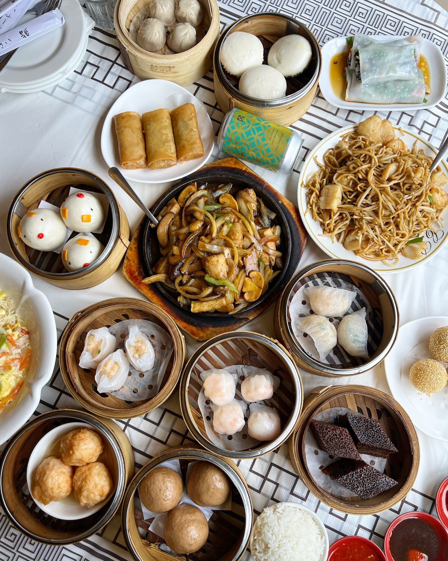 Chicago Food Guide for People Who Actually Know Flavor cover photo collage