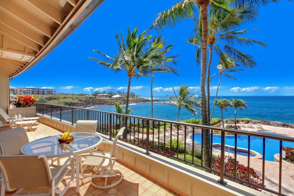 The Ultimate Kauai, Hawaii Travel Guide cover photo collage