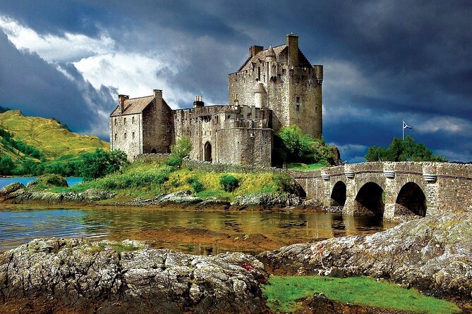 Must Visit Castles in Scotland cover photo collage
