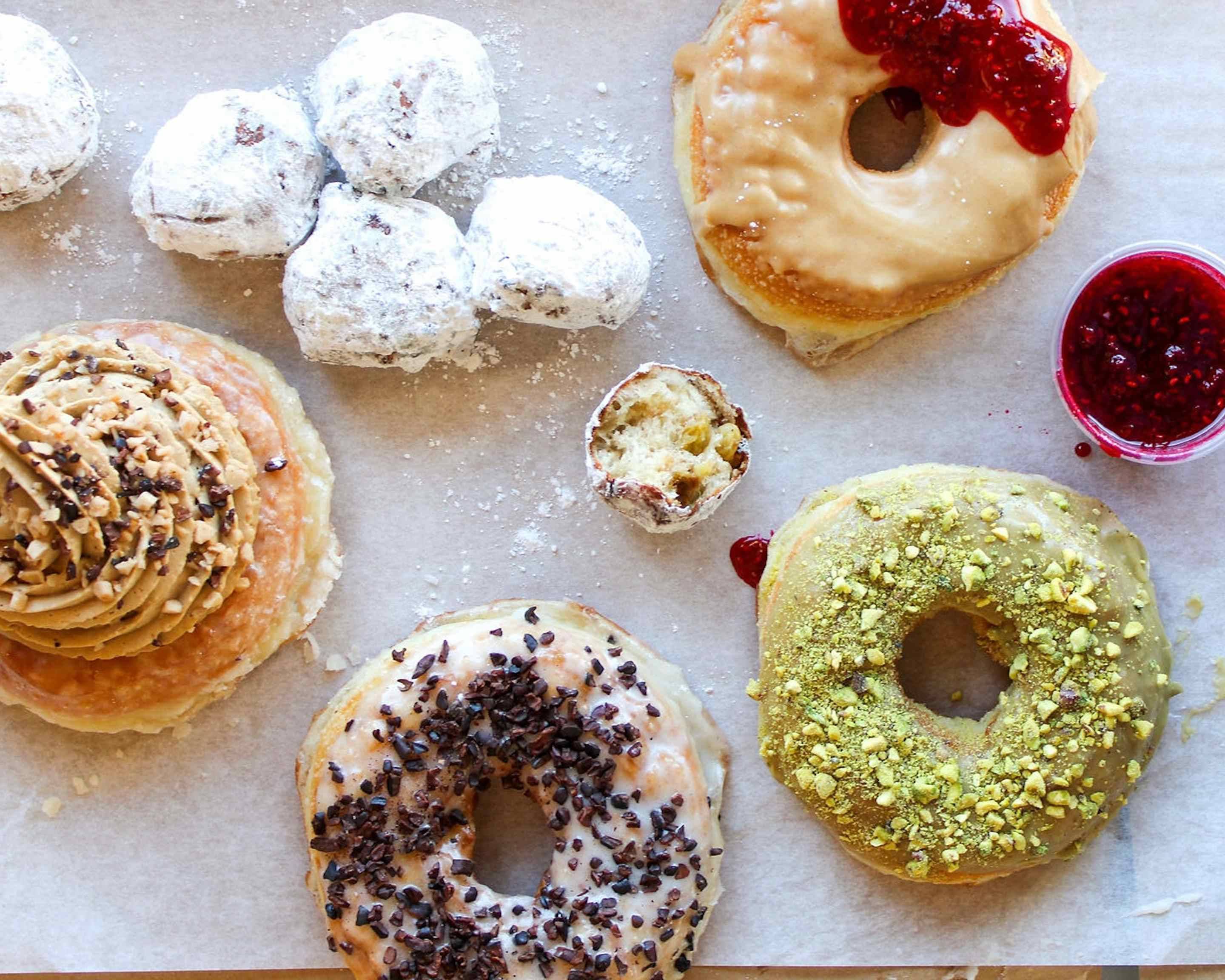 In Southern California? You HAVE to Get Donuts at THESE Shops cover photo collage