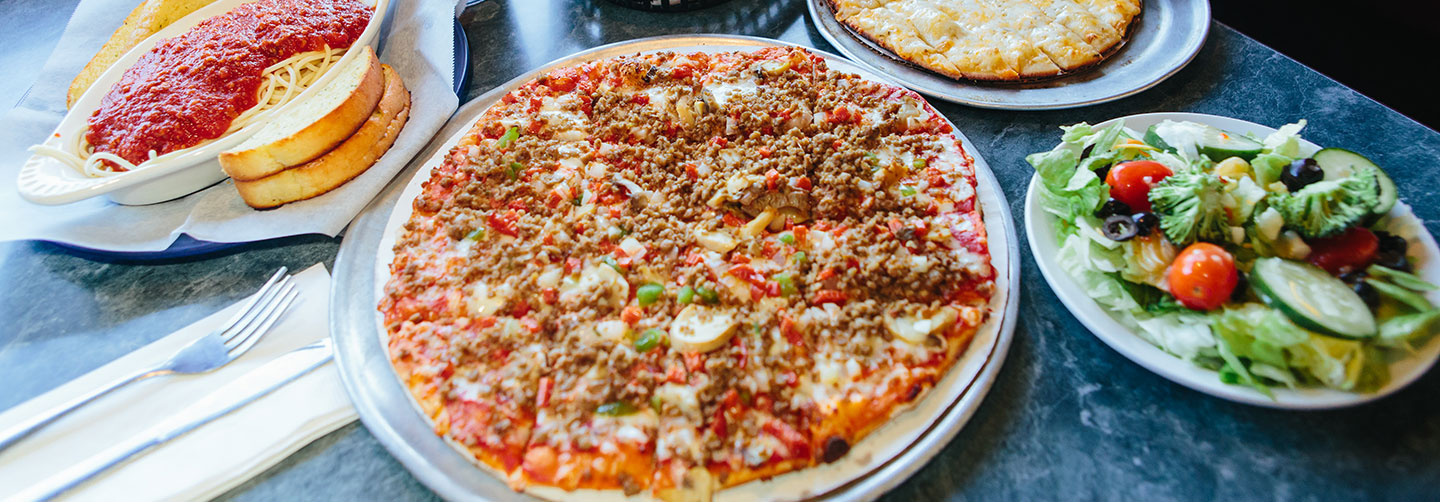 Here are some of the top dining experiences you won’t want to miss in Murfreesboro, Tennessee, and the surrounding areas. Each spot offers something unique that will tantalize your taste buds! cover photo collage