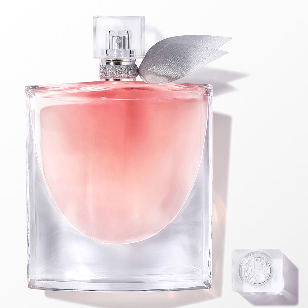 powdery, floral, and fruity fragrances🌸 cover photo collage