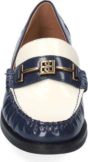 Step into Sophistication: Classy Women's Loafers to Elevate Your Wardrobe. cover photo collage
